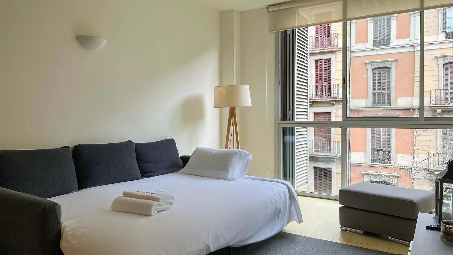 Stay U-Nique Apartments Pau Claris Barcellona 0*,  Spagna