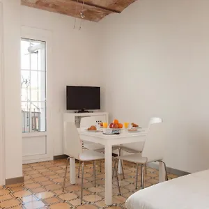 https://barnapartments-basic-gracia.topbarcelonahotels.com